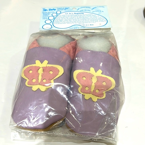 NWT Lil Jo’s Baby footwear Made in Canada - Picture 1 of 9